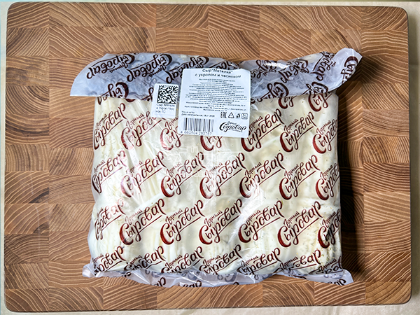 Сыр 1 кг ГОРНЫЙ СЫРОВАР (Метёлка с укропом и чесноком) в Воткинске