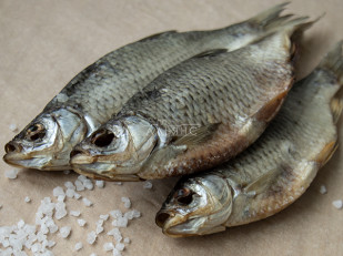 Арахис в глазури со вкусом краба: Вобла астраханская ГОСТ с икрой